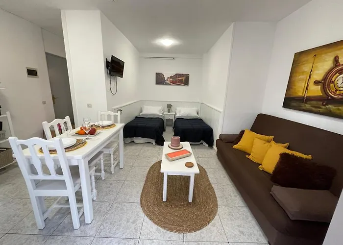 Apartamento En Playa Jardin
